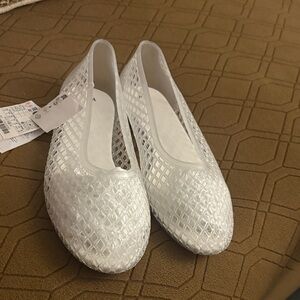 Plastic Elegant White Mesh Women's Flats sz 39/6